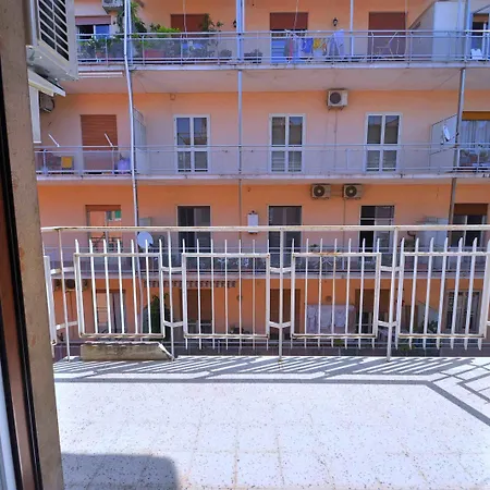 Manzo 11 Panzió *